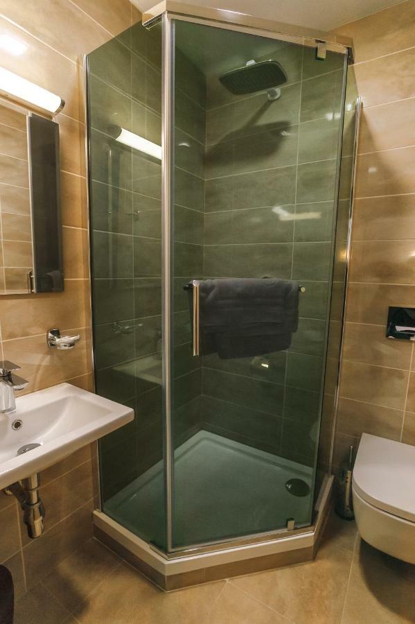Raziotel Rishelyevskiy Херсон Экстерьер фото